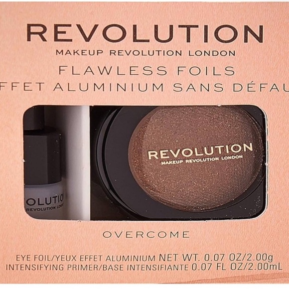 Revolution Flawless Foils Eye Shadow with Intensifying Primer – Shade: Overcome - Picture 2 of 3